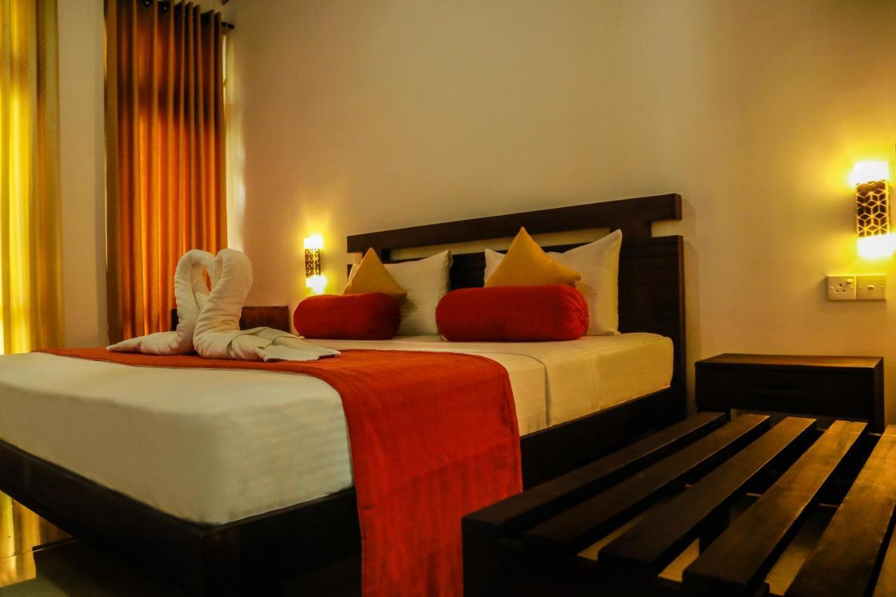 Queens Lodge كاندي المظهر الخارجي الصورة